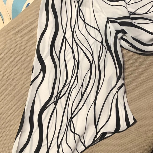 Blouse - Picture 3 of 5